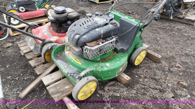 image for item L2137 Lawn and garden equipment