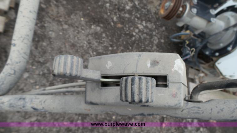 image for item L2137 Lawn and garden equipment