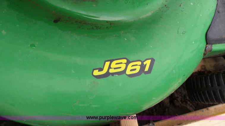 image for item L2137 Lawn and garden equipment