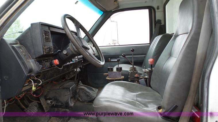 image for item L2139 1993 Chevrolet Kodiak dump truck