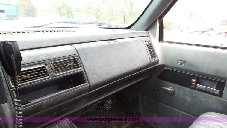 image for item L2139 1993 Chevrolet Kodiak dump truck