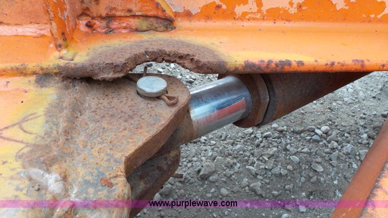 image for item L2139 1993 Chevrolet Kodiak dump truck