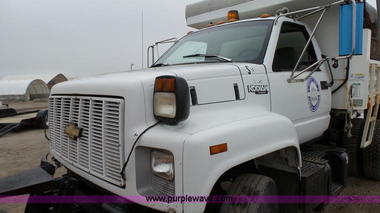 image for item L2139 1993 Chevrolet Kodiak dump truck
