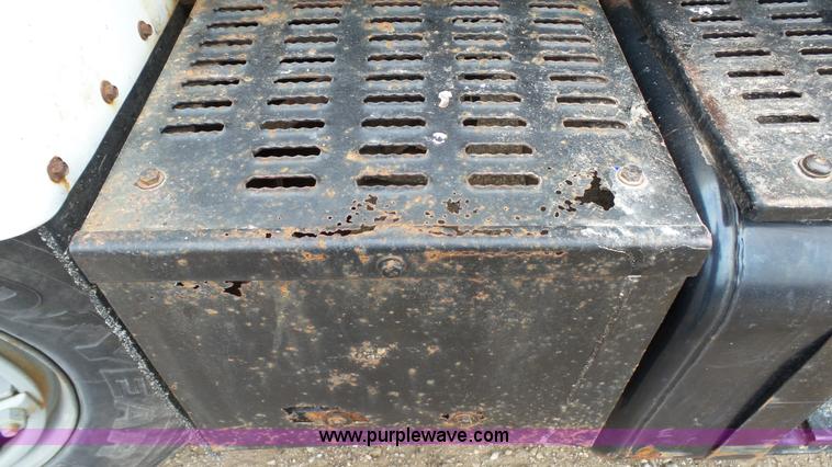 image for item L2139 1993 Chevrolet Kodiak dump truck