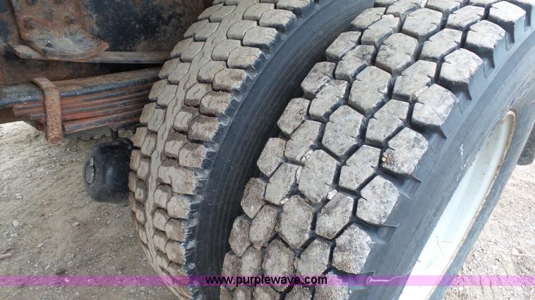 image for item L2139 1993 Chevrolet Kodiak dump truck