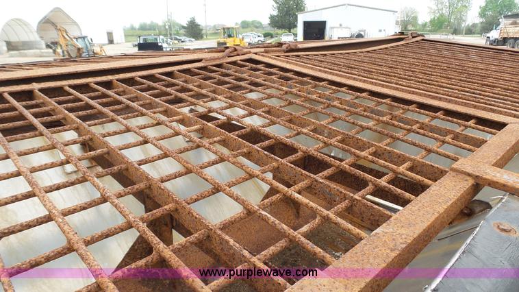 image for item L2139 1993 Chevrolet Kodiak dump truck