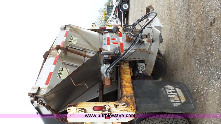 image for item L2139 1993 Chevrolet Kodiak dump truck