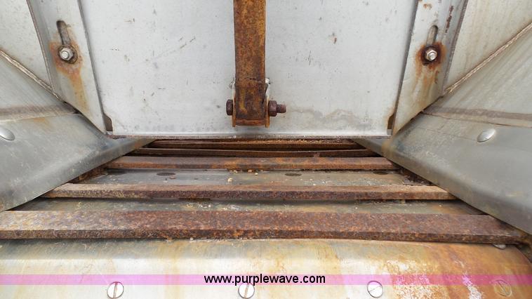 image for item L2139 1993 Chevrolet Kodiak dump truck