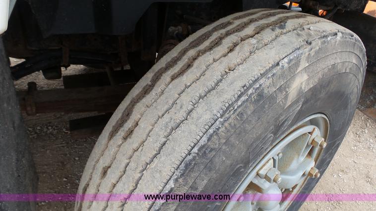 image for item L2139 1993 Chevrolet Kodiak dump truck