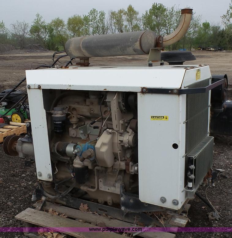 image for item L2140 John Deere 4045DF150 4.5L four cylinder diesel engine