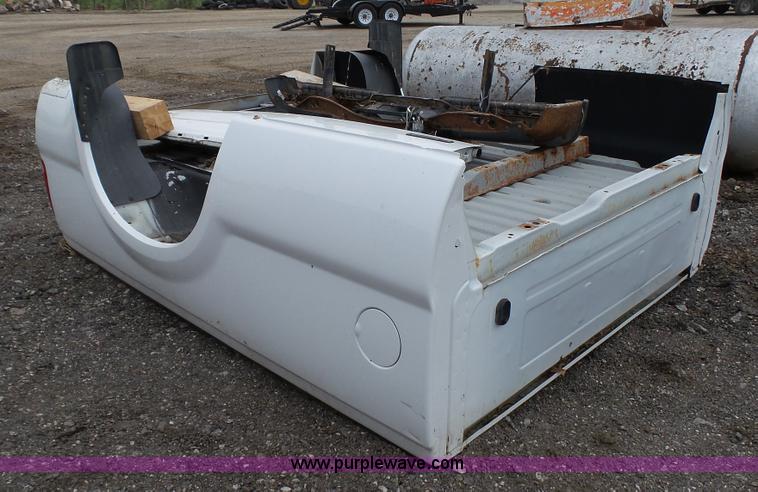 image for item L2142 Ford F250 pickup truck bed