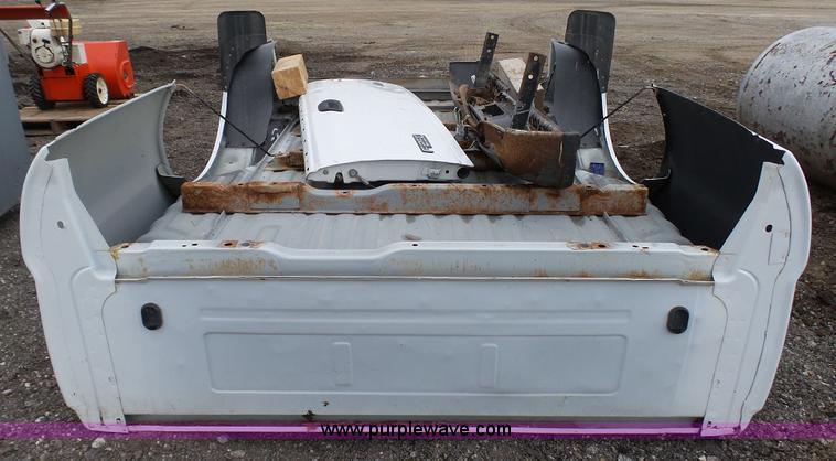 image for item L2142 Ford F250 pickup truck bed