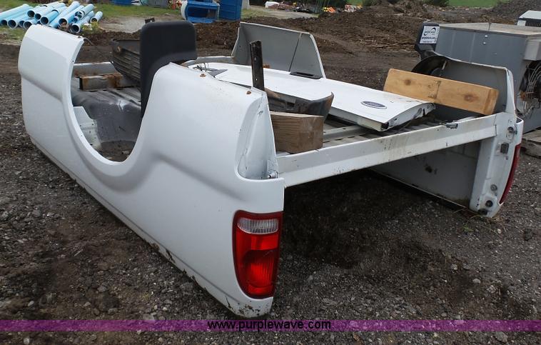 image for item L2142 Ford F250 pickup truck bed