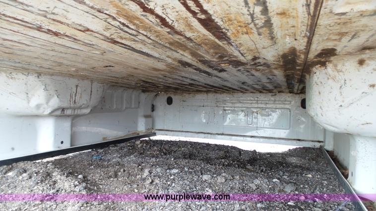 image for item L2142 Ford F250 pickup truck bed