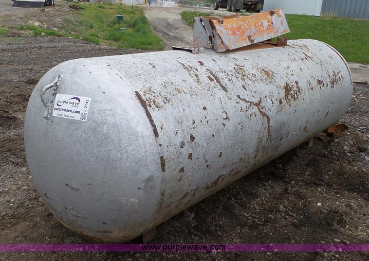 image for item L2143 1947 propane tank