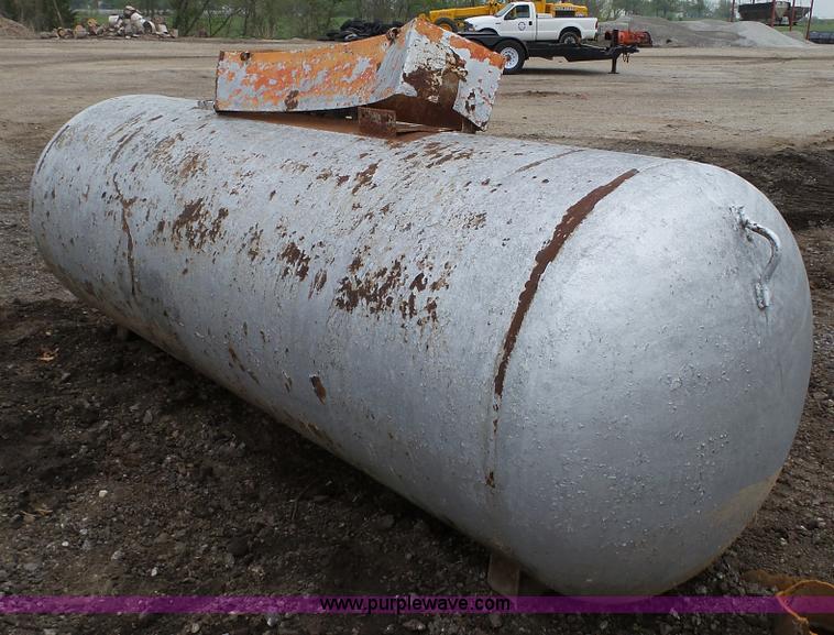 image for item L2143 1947 propane tank