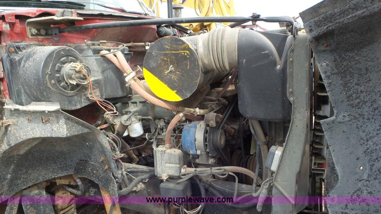 image for item L2156 1989 Ford F900 dump truck