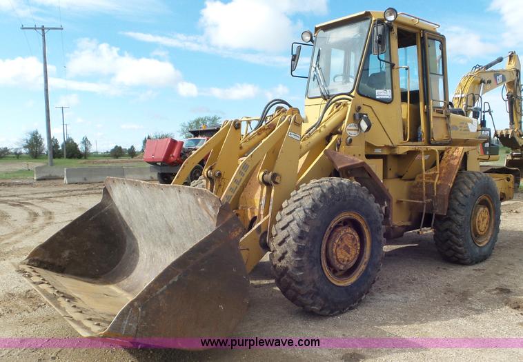 image for item L2158 1987 Fiat-Allis FR11 wheel loader