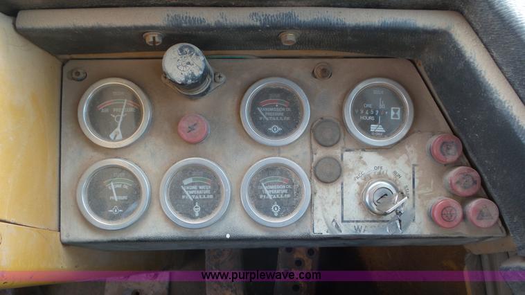 image for item L2158 1987 Fiat-Allis FR11 wheel loader