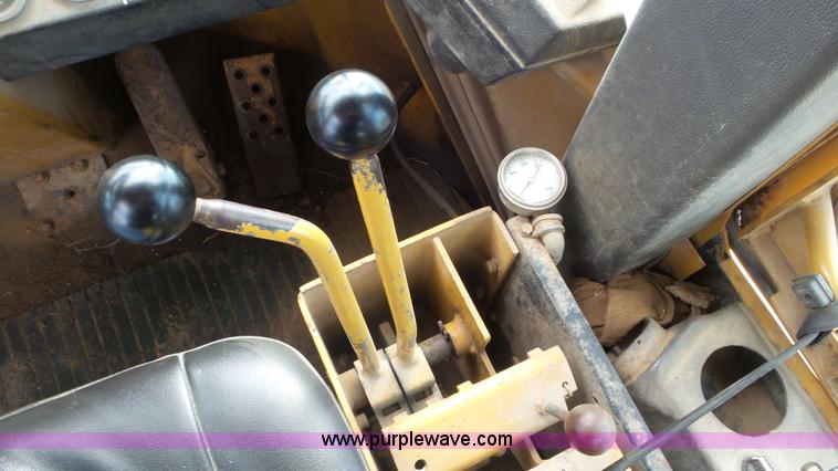 image for item L2158 1987 Fiat-Allis FR11 wheel loader