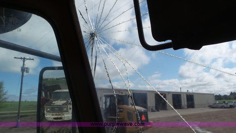 image for item L2158 1987 Fiat-Allis FR11 wheel loader