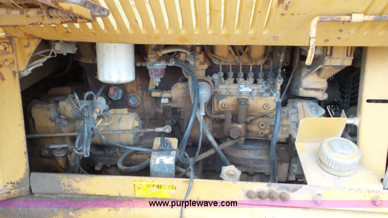 image for item L2158 1987 Fiat-Allis FR11 wheel loader