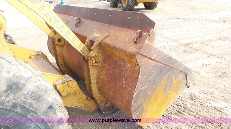 image for item L2158 1987 Fiat-Allis FR11 wheel loader