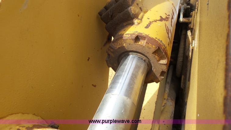 image for item L2158 1987 Fiat-Allis FR11 wheel loader