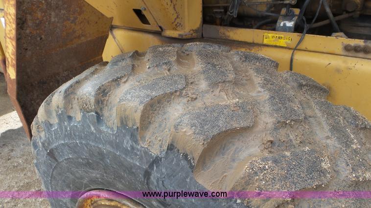 image for item L2158 1987 Fiat-Allis FR11 wheel loader