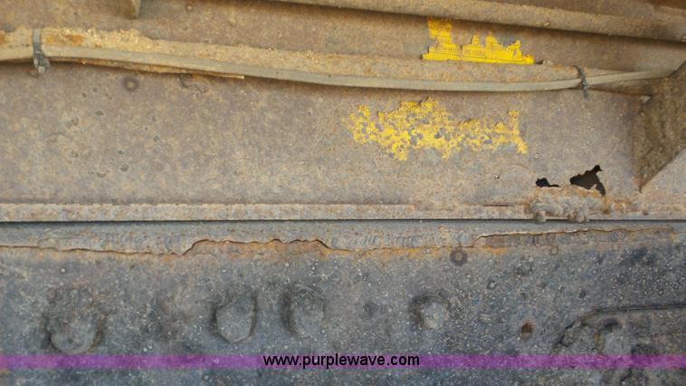 image for item L2160 1990 Ford F900 dump truck