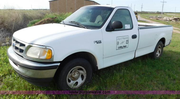 image for item L5833 1997 Ford F150 pickup truck