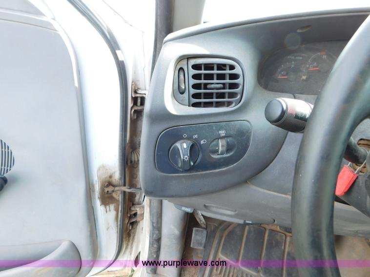 image for item L5833 1997 Ford F150 pickup truck