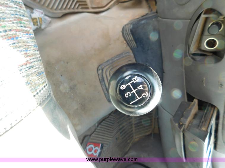 image for item L5833 1997 Ford F150 pickup truck