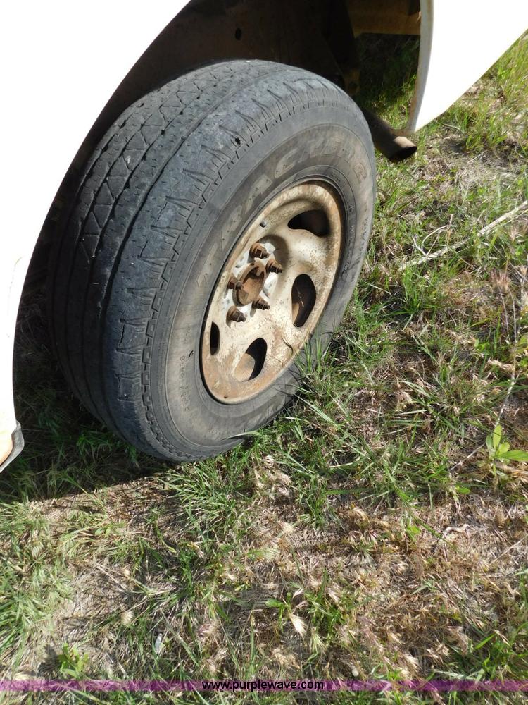 image for item L5833 1997 Ford F150 pickup truck