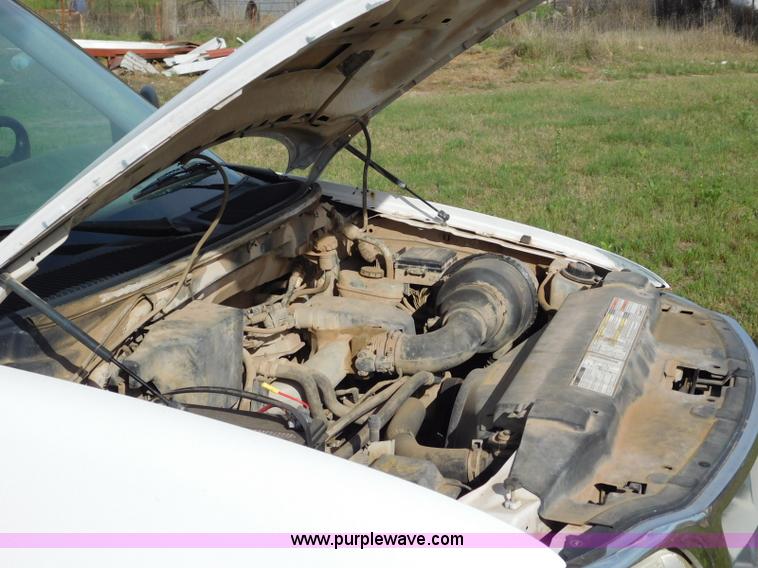 image for item L5833 1997 Ford F150 pickup truck