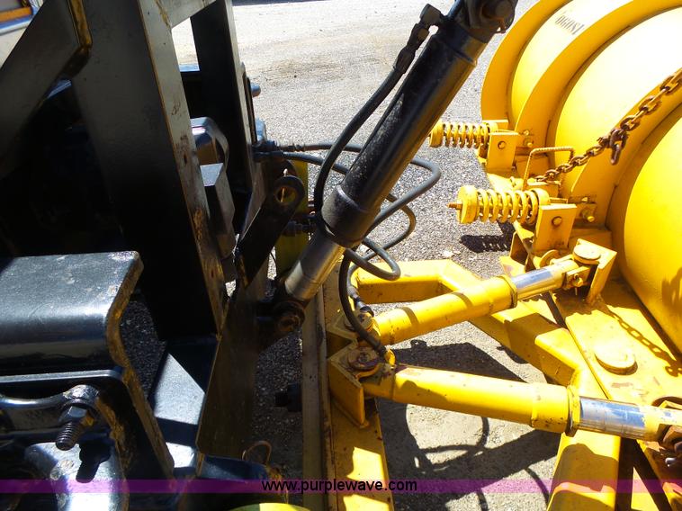 image for item L6058 2002 International F2554 dump truck