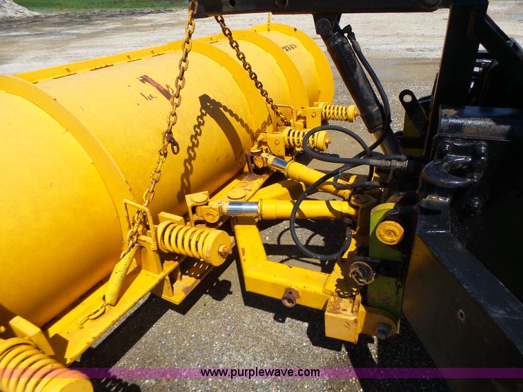 image for item L6058 2002 International F2554 dump truck