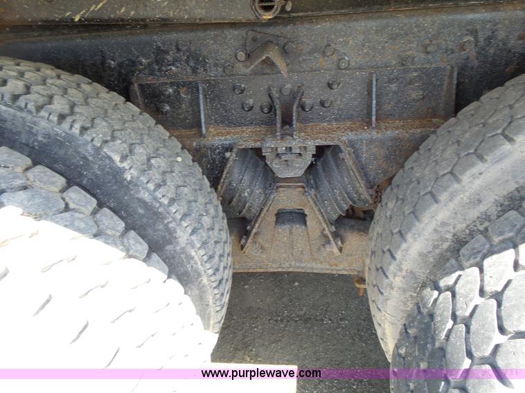 image for item L6058 2002 International F2554 dump truck