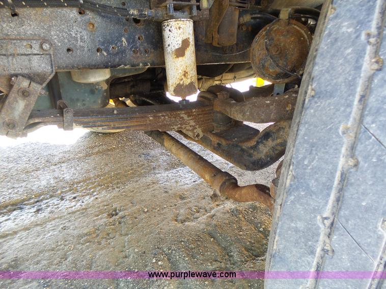 image for item L6058 2002 International F2554 dump truck