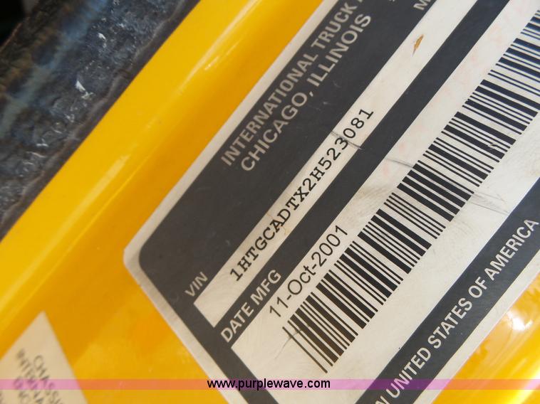 image for item L6058 2002 International F2554 dump truck