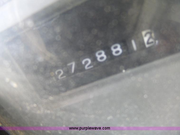 image for item L6058 2002 International F2554 dump truck