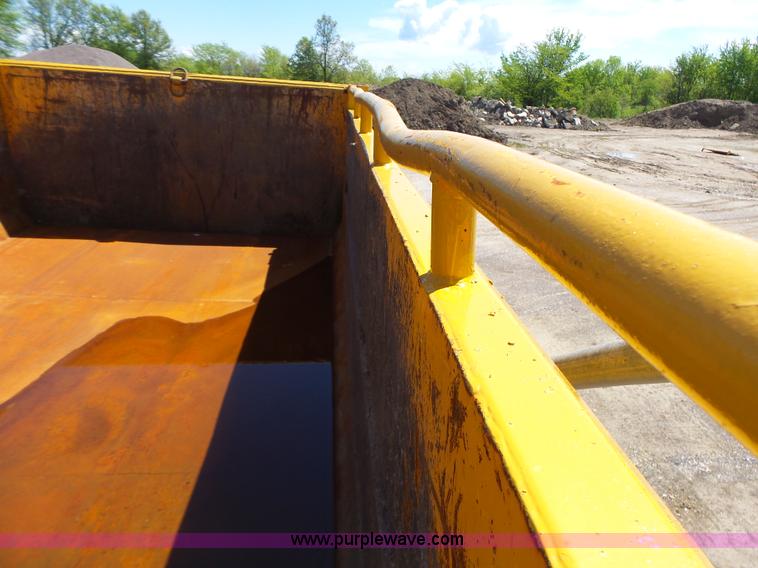 image for item L6058 2002 International F2554 dump truck