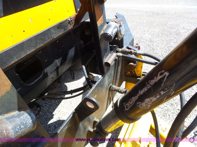 image for item L6059 2002 International 4900 dump truck