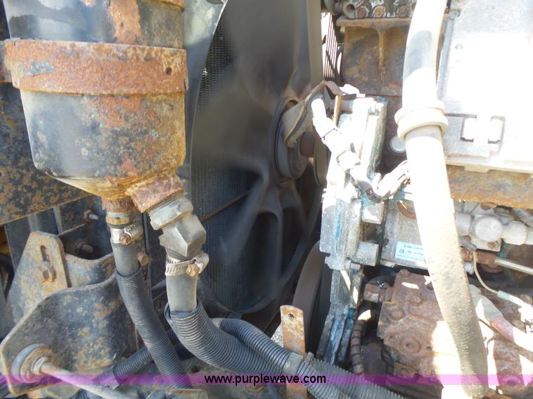 image for item L6059 2002 International 4900 dump truck