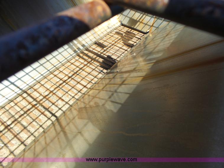 image for item L6059 2002 International 4900 dump truck