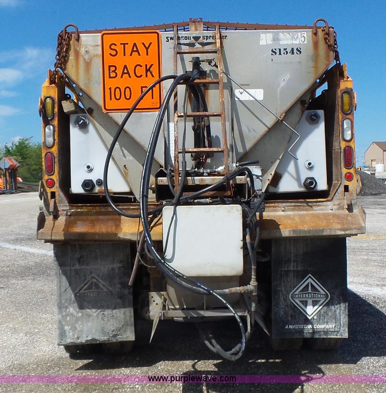 image for item L6060 2002 International F2554 dump truck