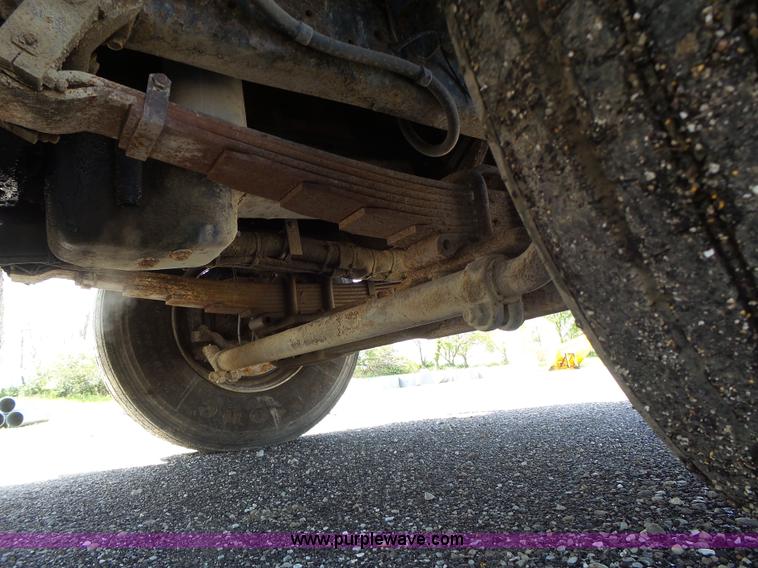 image for item L6060 2002 International F2554 dump truck