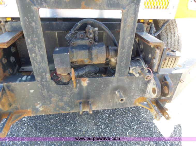 image for item L6060 2002 International F2554 dump truck