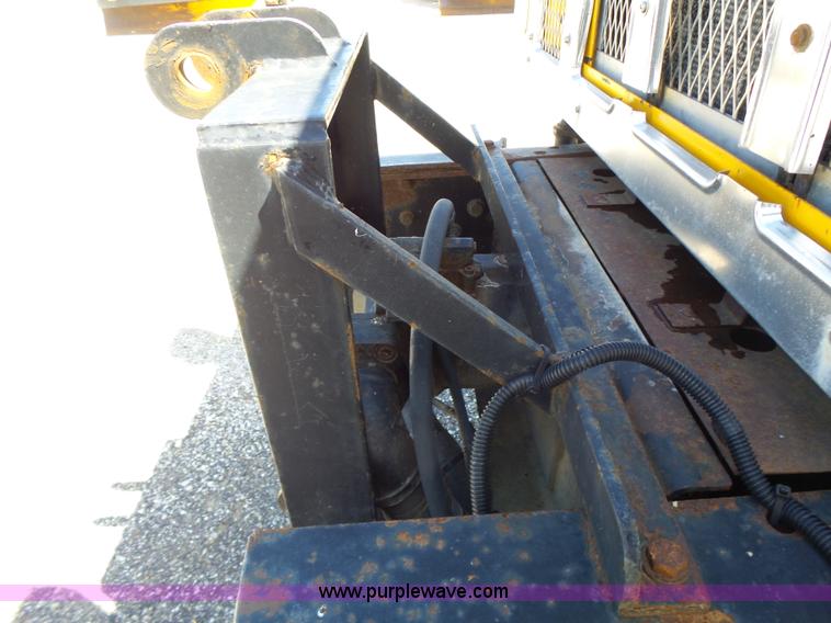 image for item L6060 2002 International F2554 dump truck
