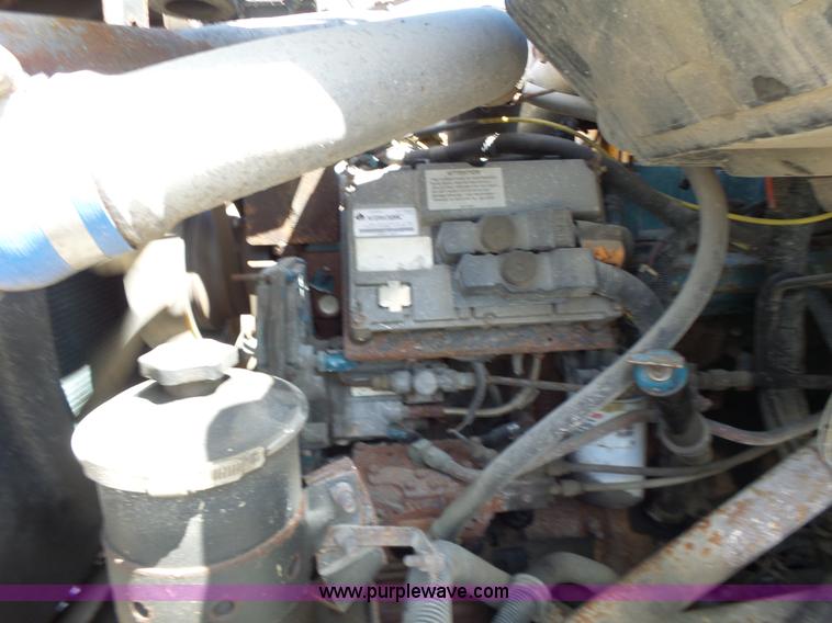 image for item L6060 2002 International F2554 dump truck